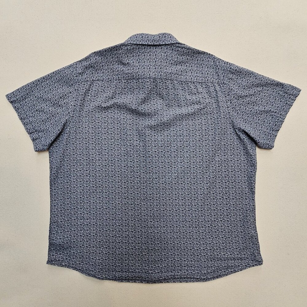 UNTUCKit Short Sleeve Button Down XXL - Picture 3 of 5
